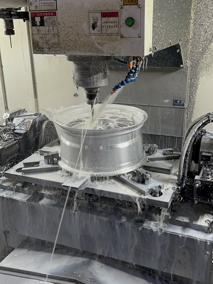 RAYONE CNC machining wheel process